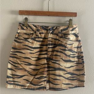 Forever 21 NWT skirt size M